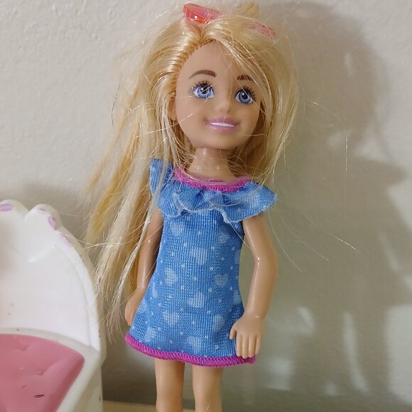 Barbie's sister Chelsea doll with accessories - Picture 5 of 6